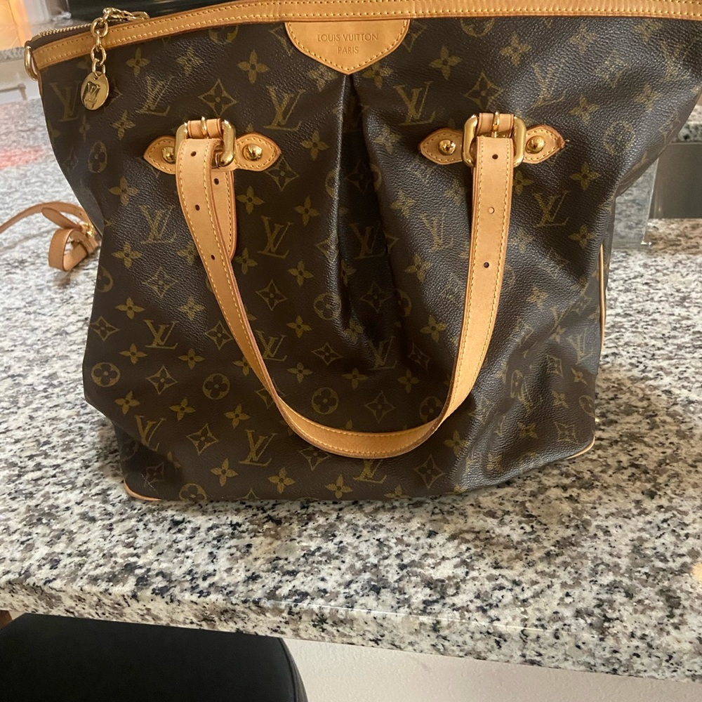 Louis Vuitton Palermo monogram tote Great condition - Picture 7 of 7